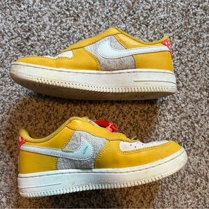 Nike Kids AF Toggle Yellow and White Sneakers